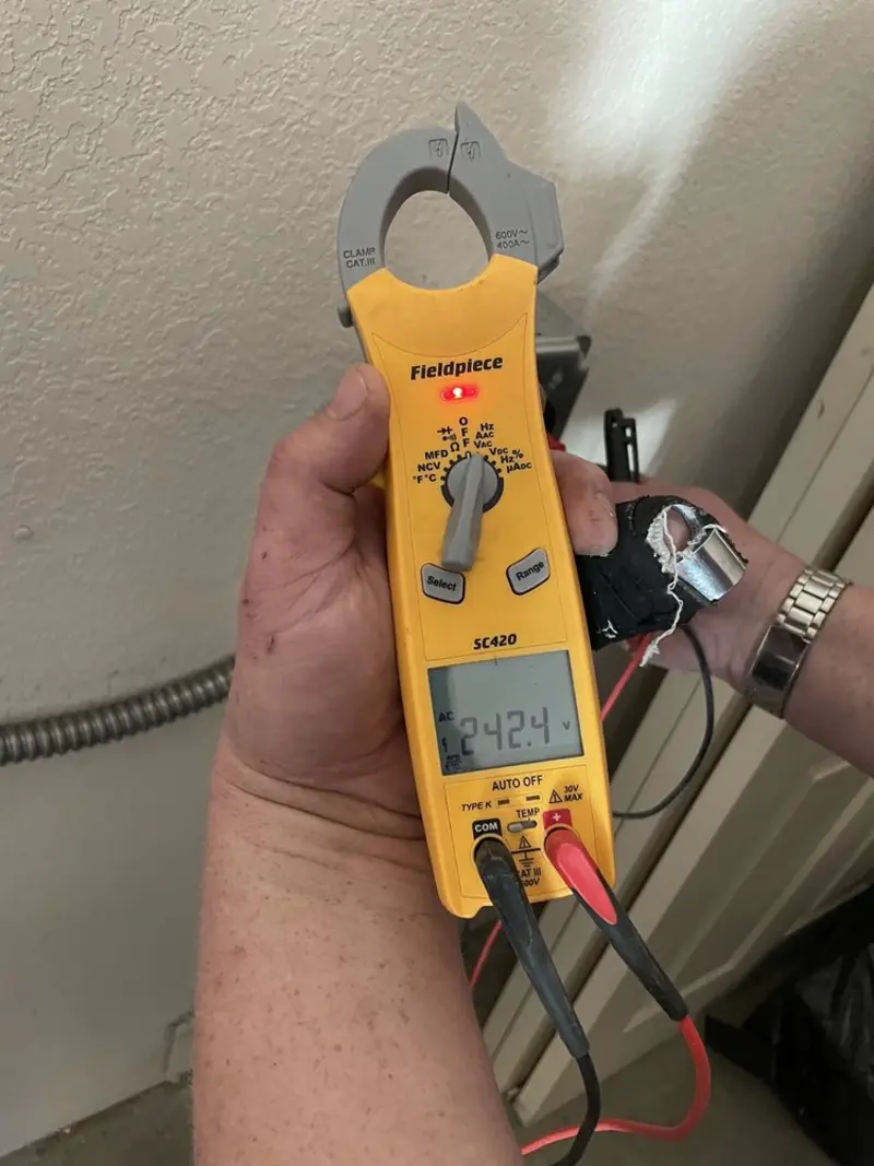 Voltage testing with clamp meter during Circuit Breaker Repair in Harrisburg